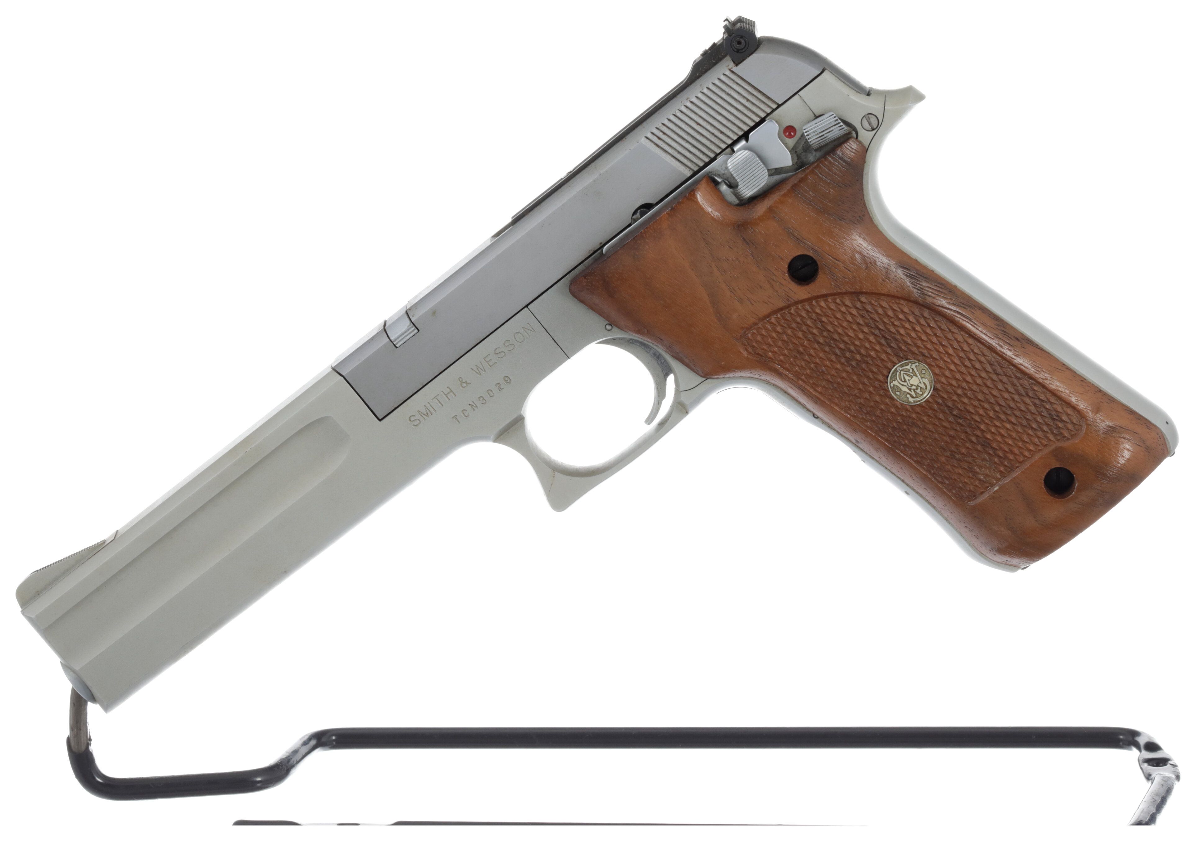 Smith & Wesson Model 622 Semi-Automatic Pistol | Rock Island Auction