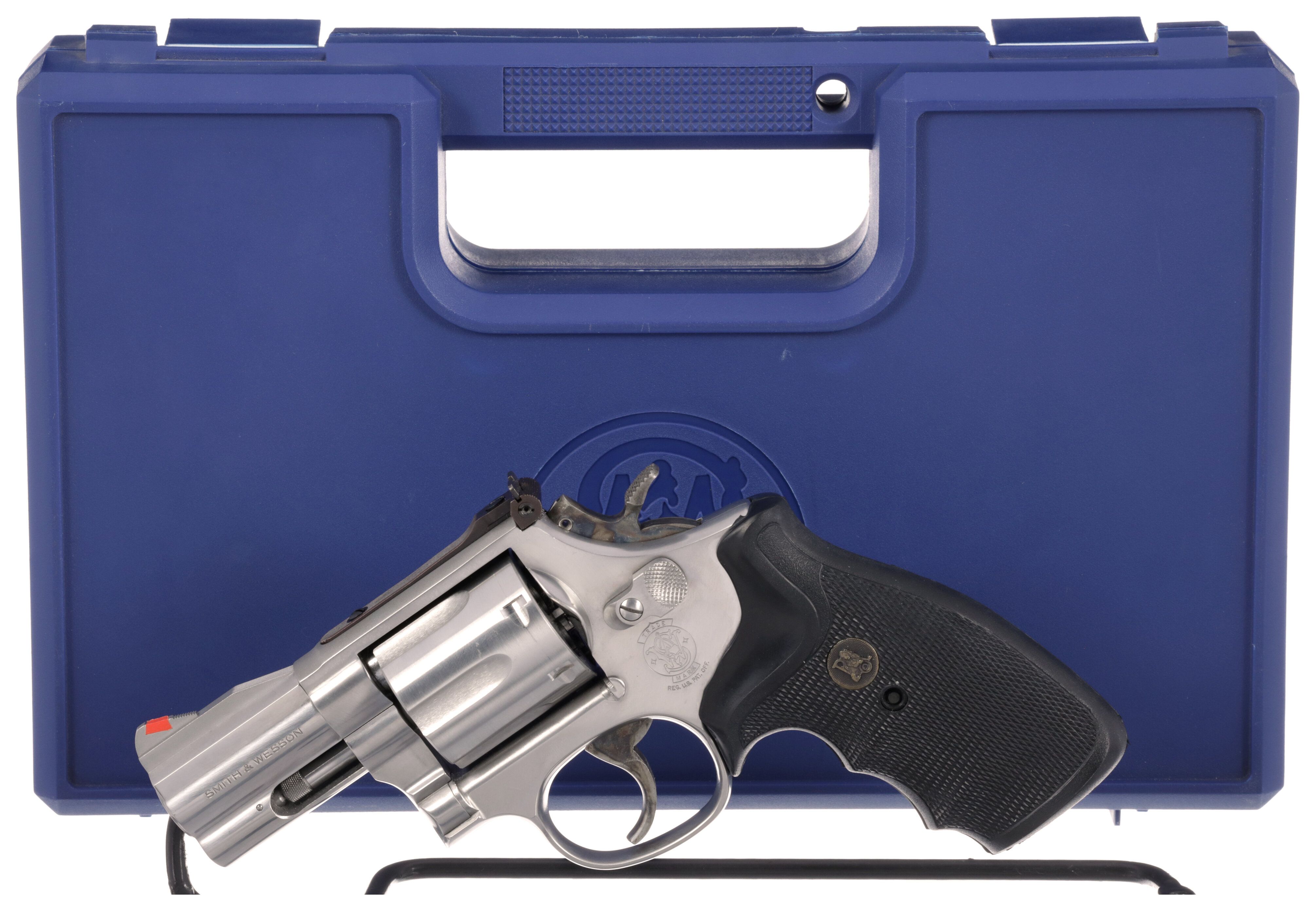 Smith Wesson Model 686 4 Double Action Revolver With Case Rock   715 