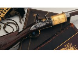 Engraved European Six-Shot Flintlock Hand-Revolved Sporting Gun