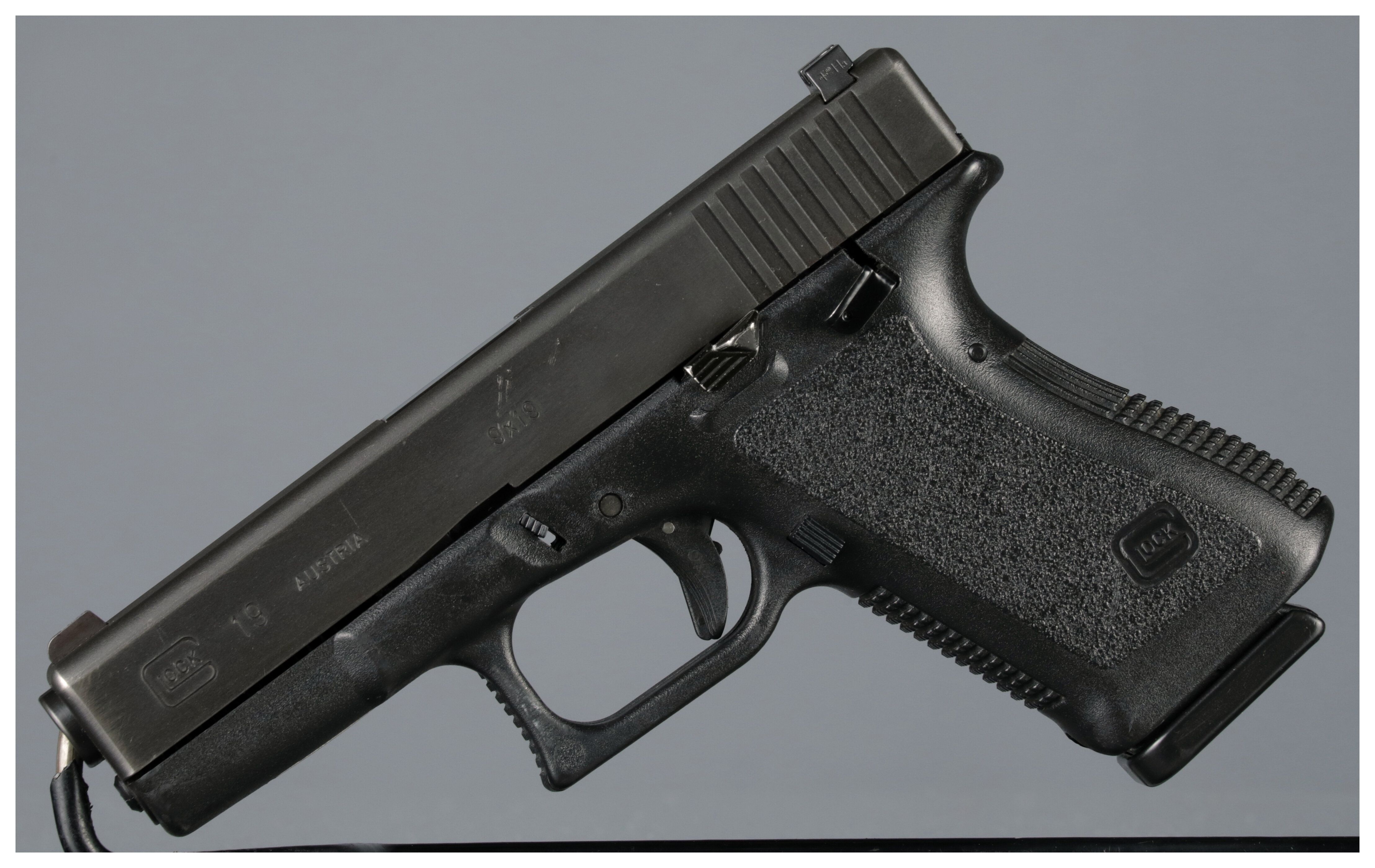 Glock Model 19 Gen2 Semi-Automatic Pistol | Rock Island Auction