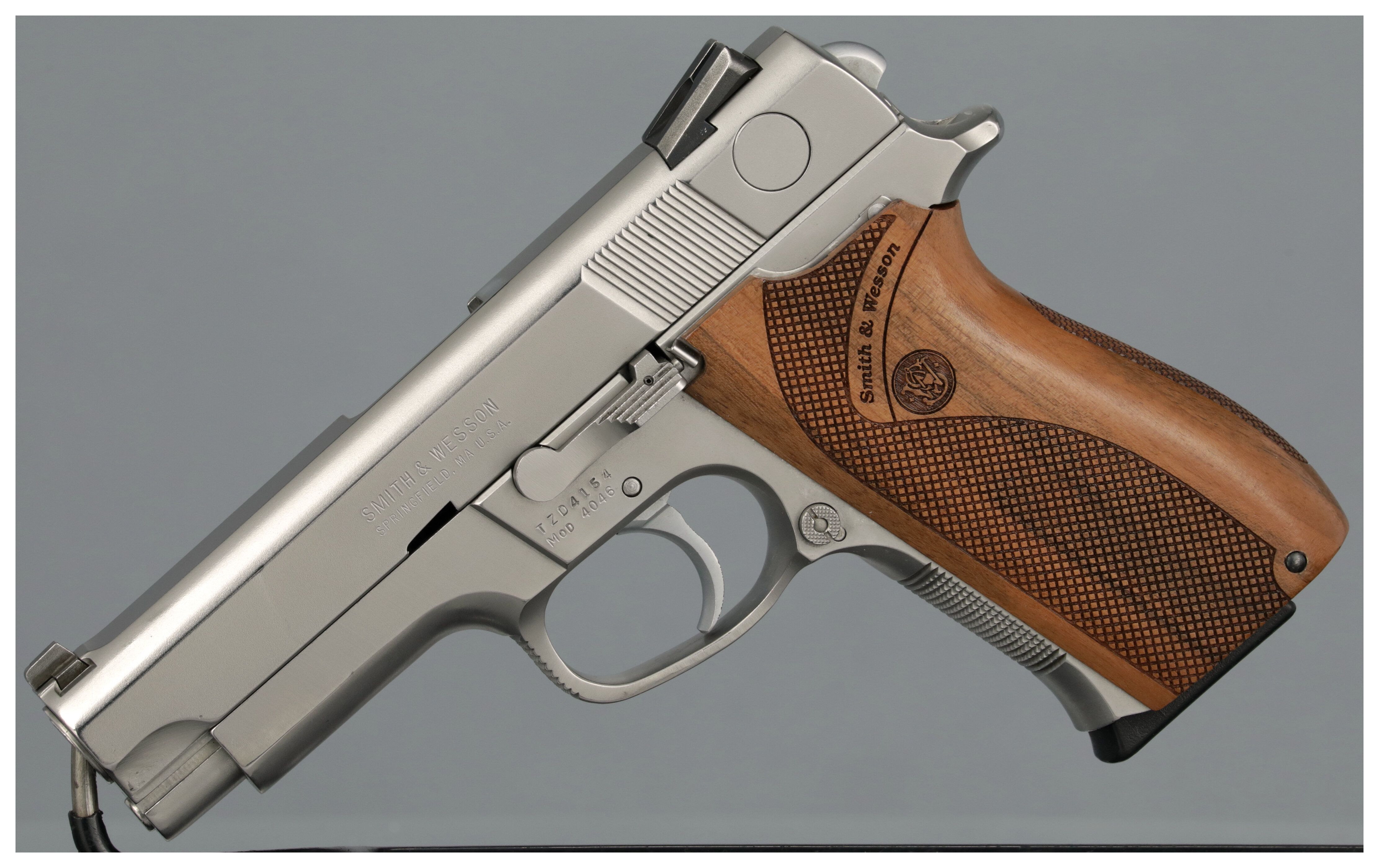 Smith & Wesson Model 4046 Semi-Automatic Pistol | Rock Island Auction