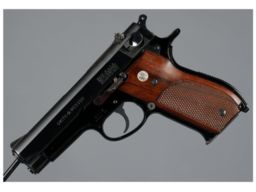 Smith & Wesson Model 39 Semi-Automatic Pistol