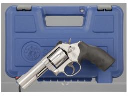 Smith & Wesson Model 686-6 Double Action Revolver with Case