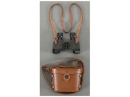U.S. Army Wollensak 6x30 M5 Binoculars with Case