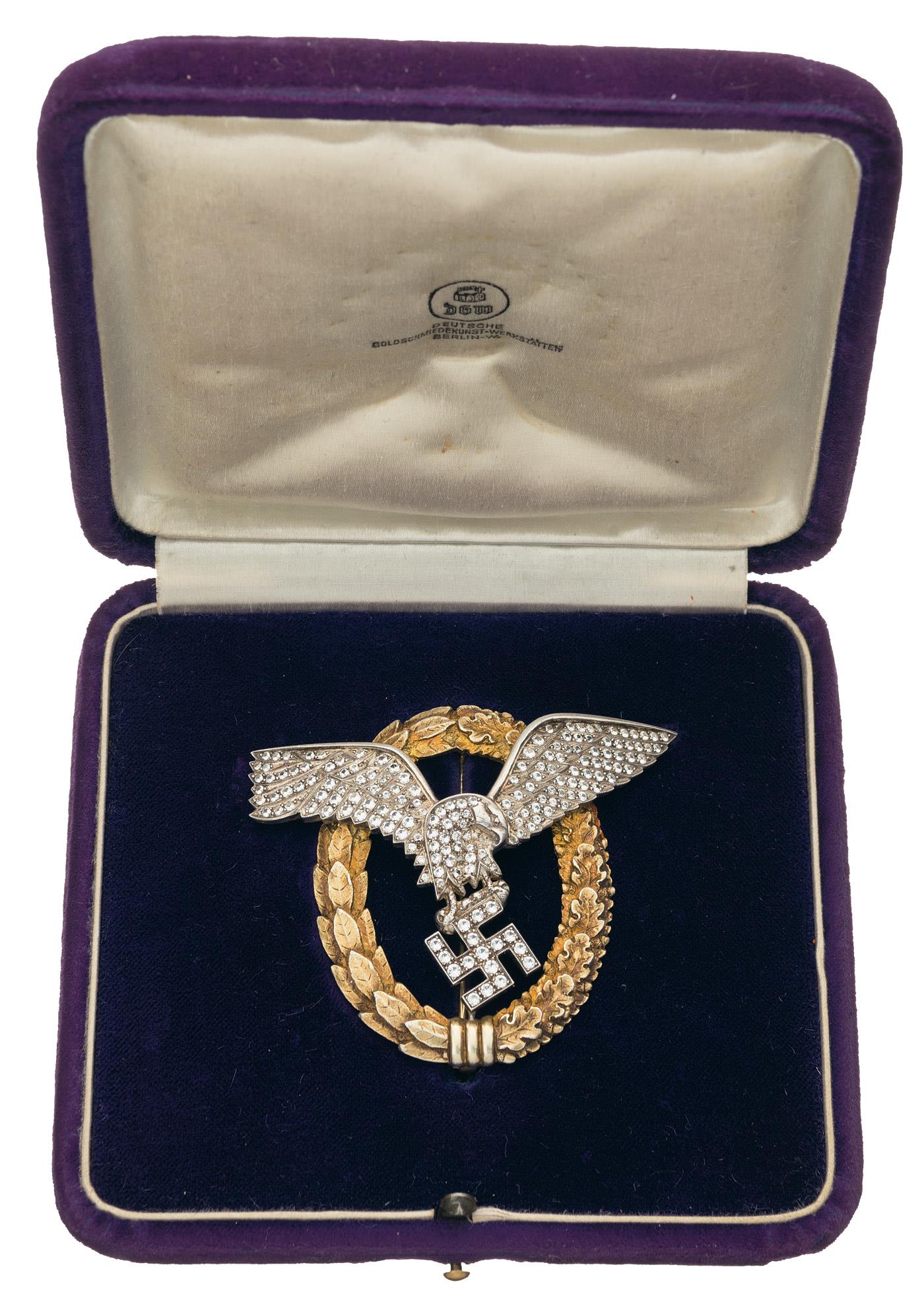 Very Rare Luftwaffe Pilot/Observer Badge in Gold with Diamonds 