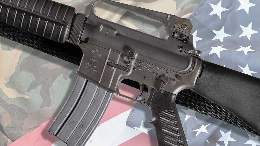 Colt-M16A2-rifle