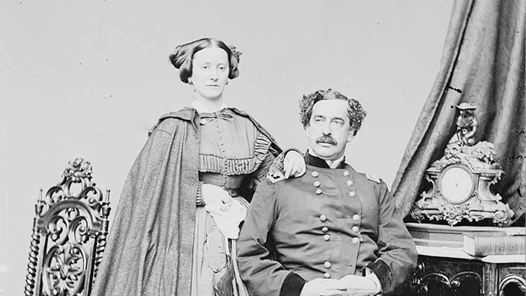 Abner-Doubleday-derringer-and-wife-Mary