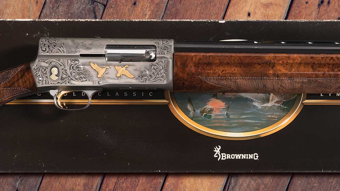 Engraved-and-Gold-Inlaid-Belgium-Browning-Gold-Classic-Auto-5-Semi-Automatic-Shotgun-with-Original-Box