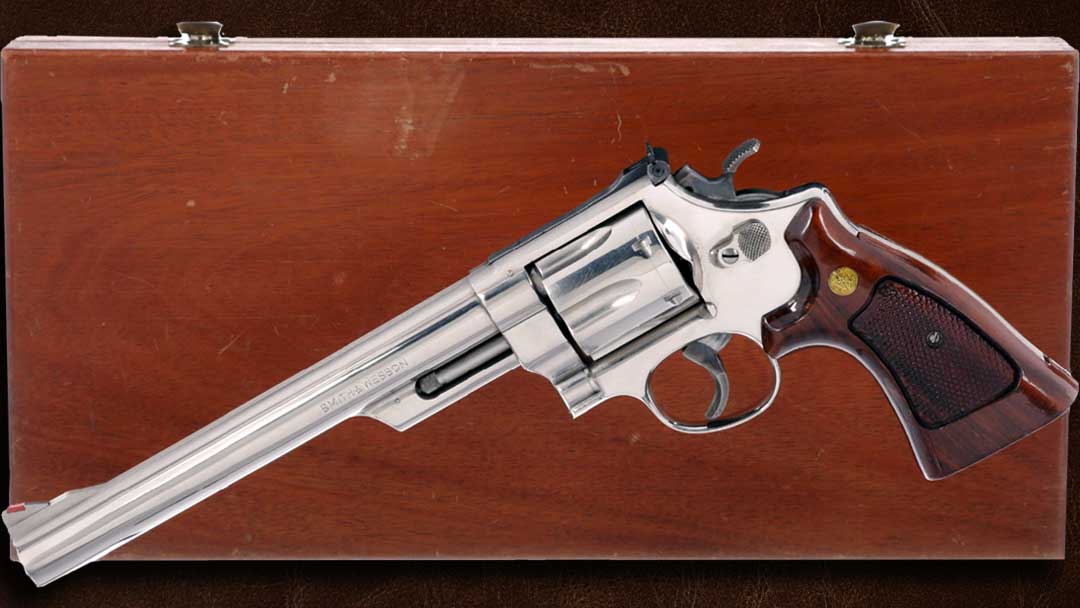 smith-wesson-model-57-double-action-revolver-with-case