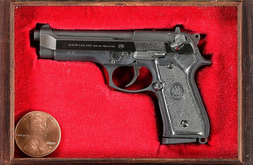 dave-kucer-13-scale-miniature-beretta-model-92fs-pistol