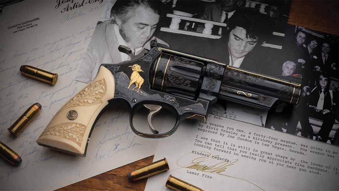 Elvis-revolver-lot-550