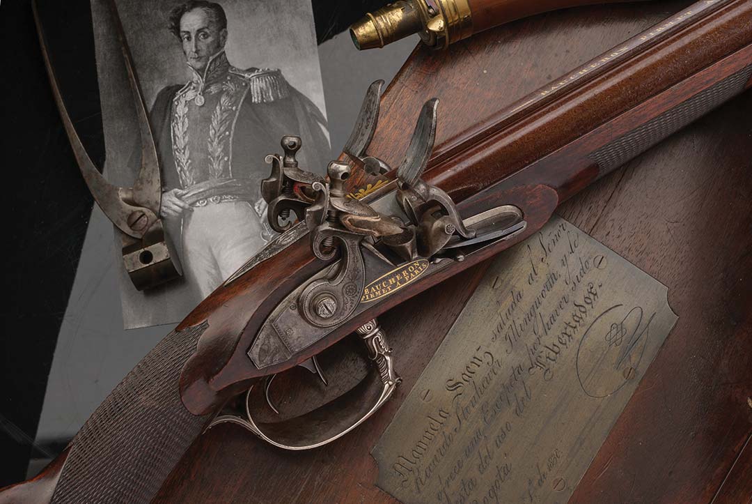 Simon-Bolivar-s-gold-inlaid--silver-mounted--and-carved-flintlock-double-barrel-sporting-gun