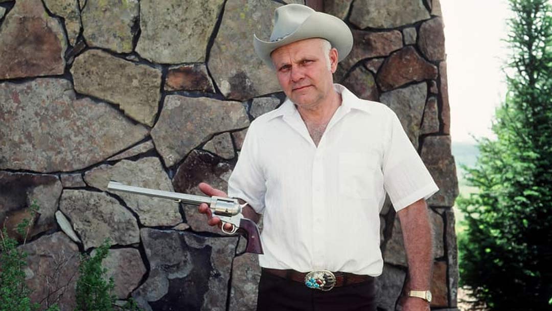 Dick-Casull-and-his-Freedom-Arms-454-revolver