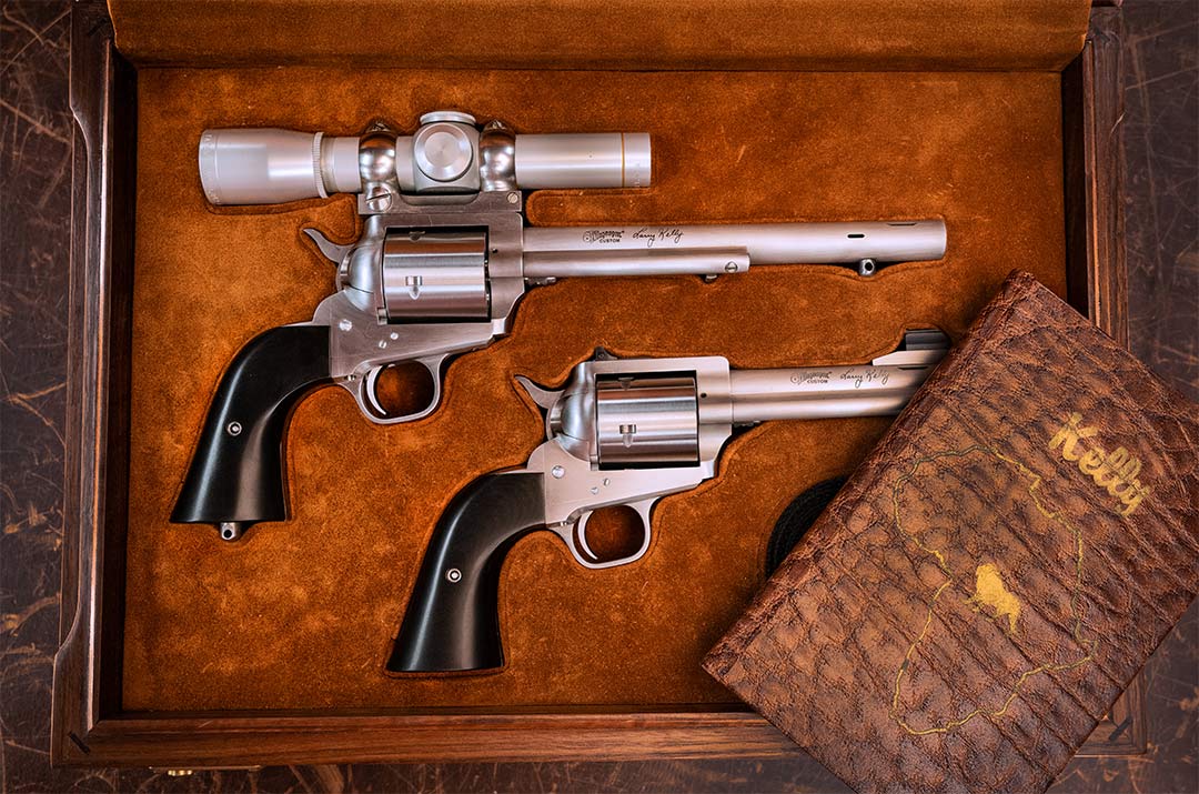Freedom-Arms-Larry-Kelly-two-gun-boxed-set