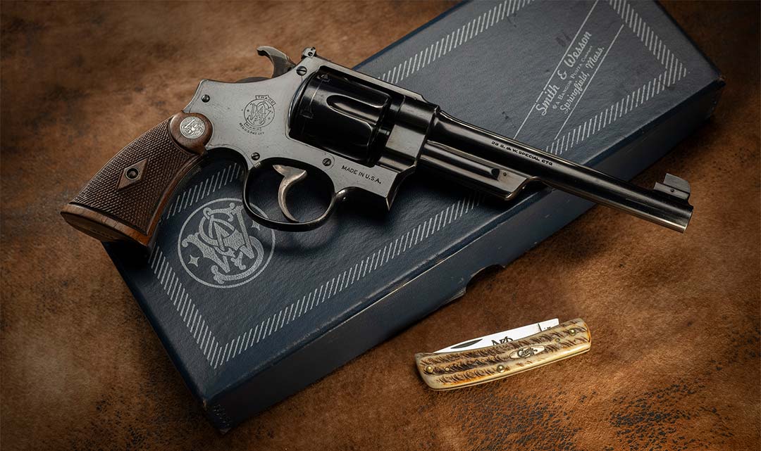 Smith & Wesson Magnum 357 リボルバー Smith & Wesson's Registered .357 Magnum Revolver - Firearms News
